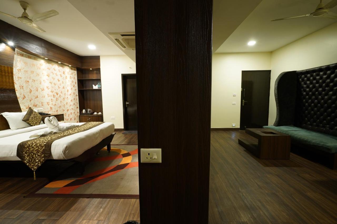 The Sapphire Comfort Hotel 3*